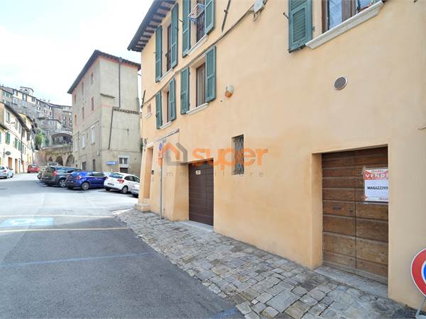 MAGAZZINO ALL'ACQUEDOTTO 