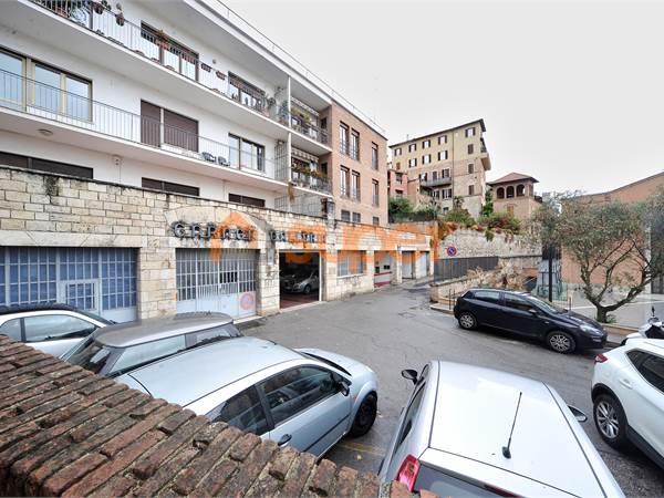 GARAGE IN CENTRO STORICO