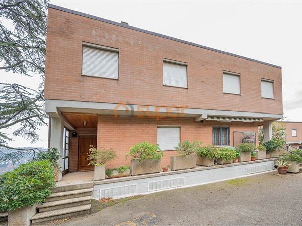 APPARTAMENTO DUPLEX IN VENDITA A FERRO DI CAVALLO