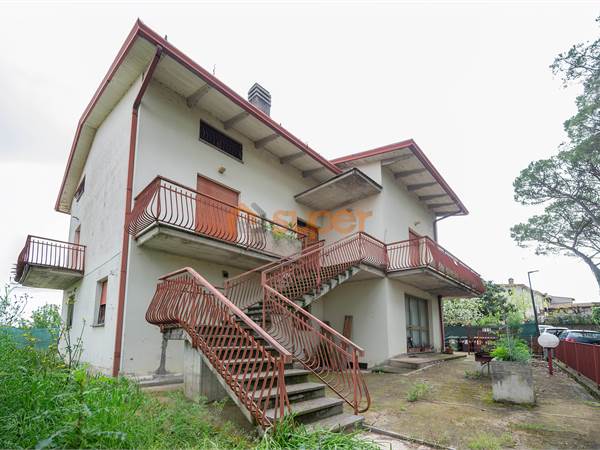 CASA SINGOLA A BADIOLA (MARSCIANO)
