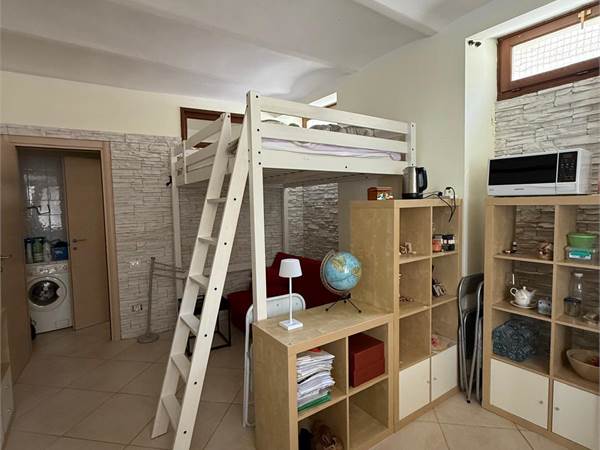 MONOLACALE CENTRO STORICO - PER STUDENTI
