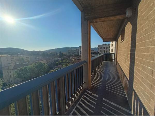 APPARTAMENTO QUADRILOCALE CON VISTA 