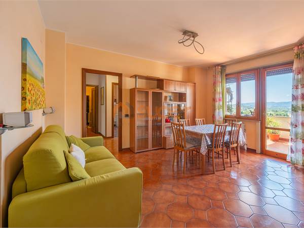 Trilocale in vendita con ampio terrazzo abitabile- Ponte San Giovanni 