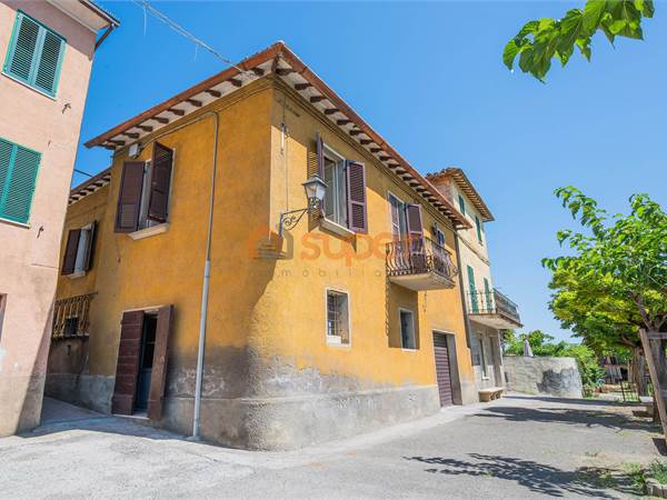 CASA SINGOLA DA RISTRUTTURARE A BAGNAIA
