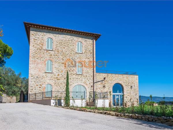 BILOCALE CON GIARDINO AD AGELLO