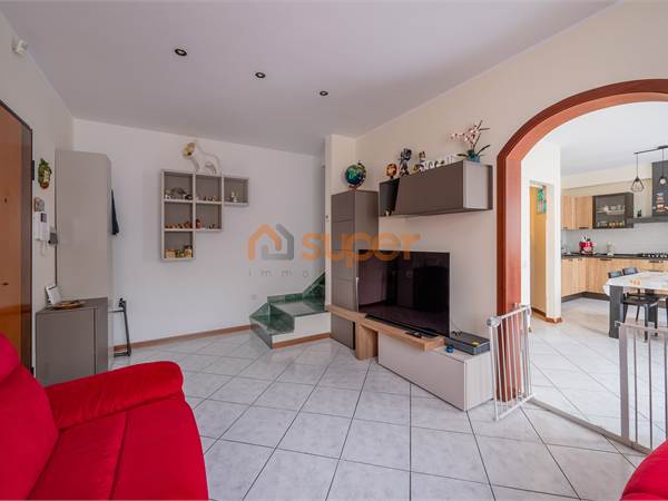 TRILOCALE A PIEVE DI CAMPO