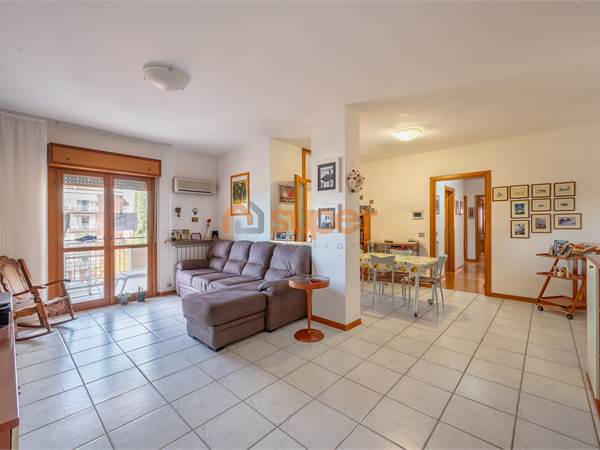 APPARTAMENTO QUADRILOCALE  A CASTEL DEL PIANO