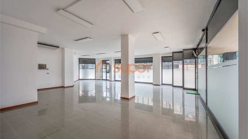 LOCALE COMMERCIALE A MADONNA ALTA