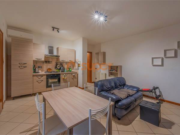 GRAZIOSO BILOCALE A CASTEL DEL PIANO