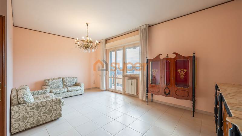 Ampio appartamento al 4° piano – 130 mq con garage e 2 soffitte