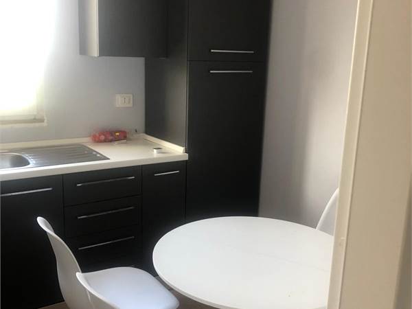 STANZE IN VIA PINTURICCHIO - DISPONIBILE DAL 1 DI LUGLIO