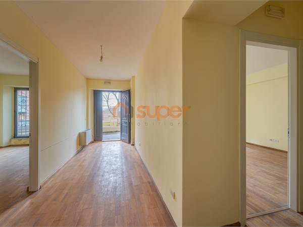 APPARTAMENTO CON DESTINAZIONE D'USO UFFICIO