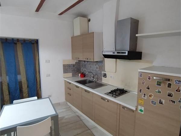 AFFITTO VIA TORRICELLA - DISPONIBILE DAL 1 DI LUGLIO