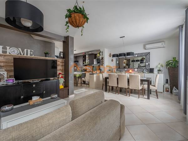 CIELO TERRA RISTRUTTURATO CON GIARDINO