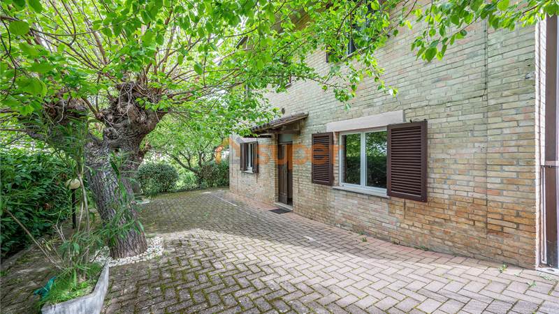 APPARTAMENTO CON GIARDINO IN CASA INDIPENDENTE AD ASSISI