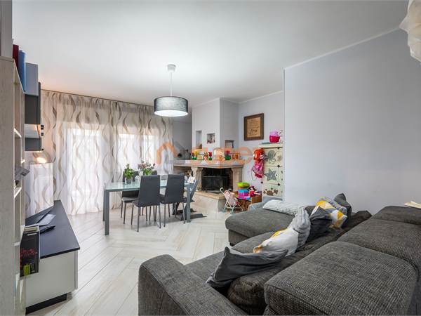 QUADRILOCALE RISTRUTTURATO A BASTIA - XXV APRILE