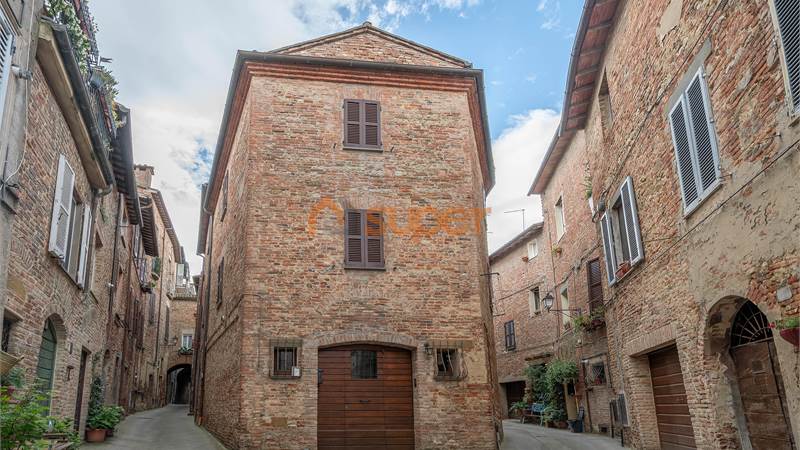 PALAZZO STORICO A CITTA' DELLA PIEVE