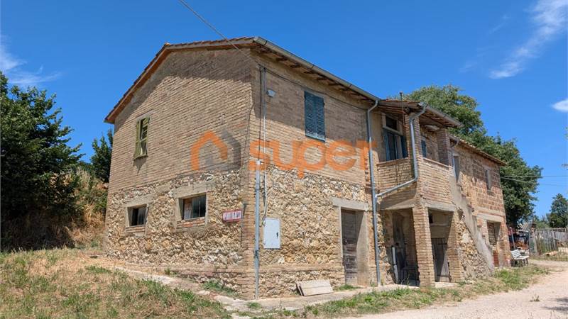 PORZIONE DI CASALE RUSTICO