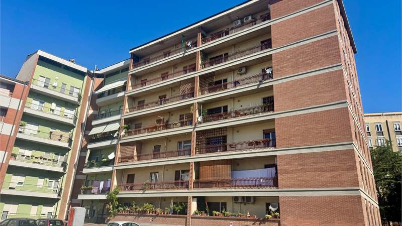 APPARTAMENTO PANORAMICO CON TRE CAMERE