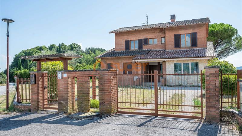 VILLA A COLOMBELLA