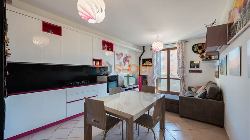 APPARTAMENTO CON INGRESSO INDIPENDENTE